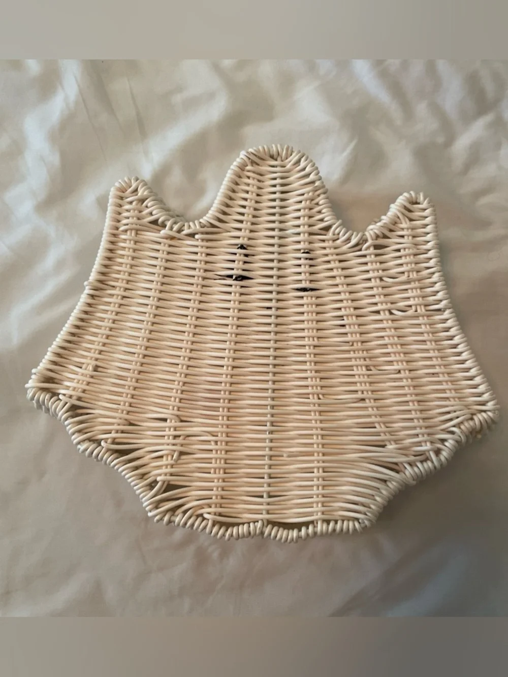 Ghost Woven Wicker Basket White Halloween Candy Bowl Tray Decor‎ 12in